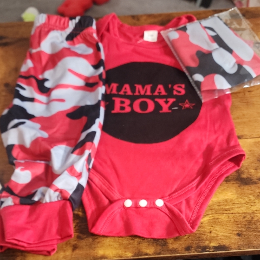 Red Camo Baby Outfit Set Mama's Boy Size 6-9 Months